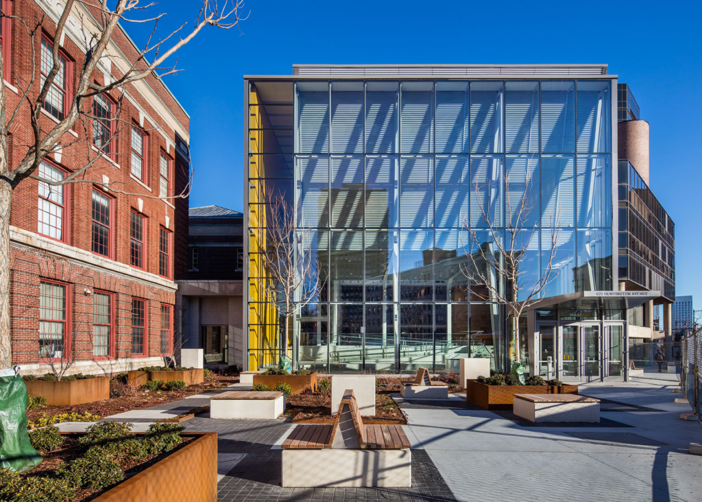 https://massart.edu/